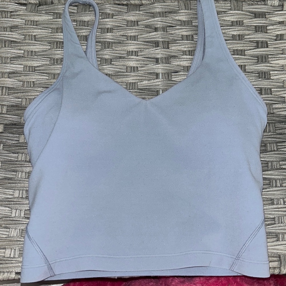 Lululemon Size 2 Align Top in blue
